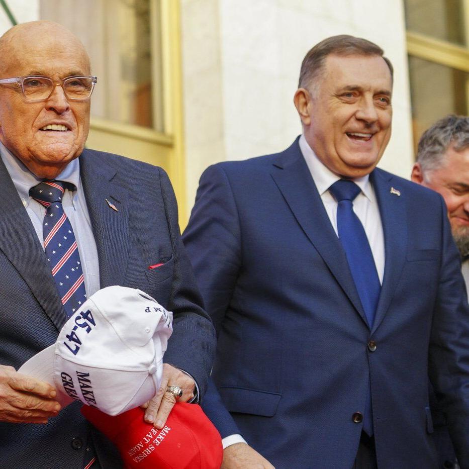 Bosnia prosecutor seeks detention of separatist Serb leaders amid mounting tensions